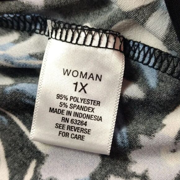 Roz & Ali Black Purple Blue Floral Quarter Sleeve Peplum Blouse Plussize 1X - Picture 11 of 12